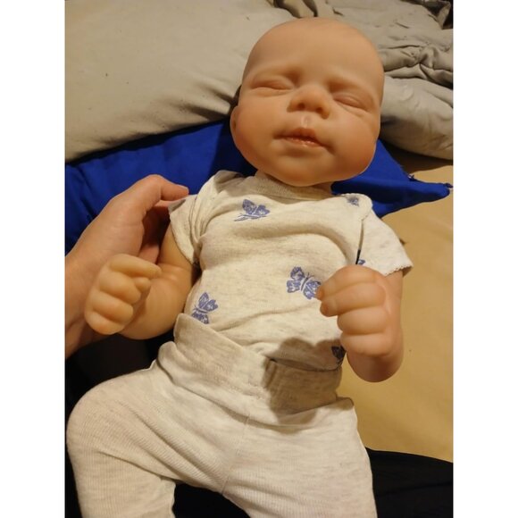 18 Inch Reborn Twins Girls Lifelike Reborn Baby Doll Full Body Realistic - Picture 2 of 4